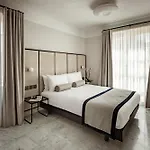 San Karlu Hotell 4*