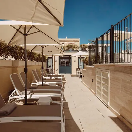 San Karlu Hotel