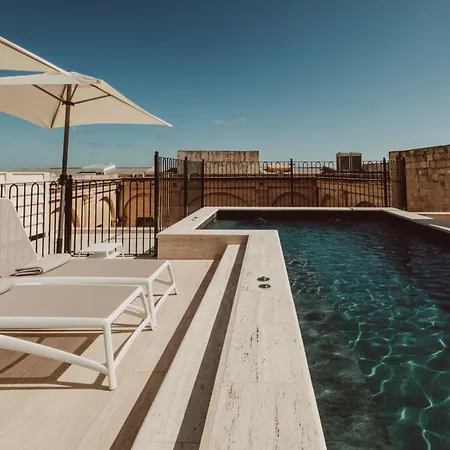 San Karlu Hotel